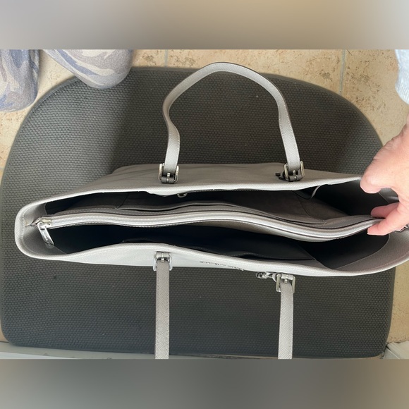 Michael Kors Jet Set Tote purse-Saffiano leather-Light grey - Picture 10 of 16